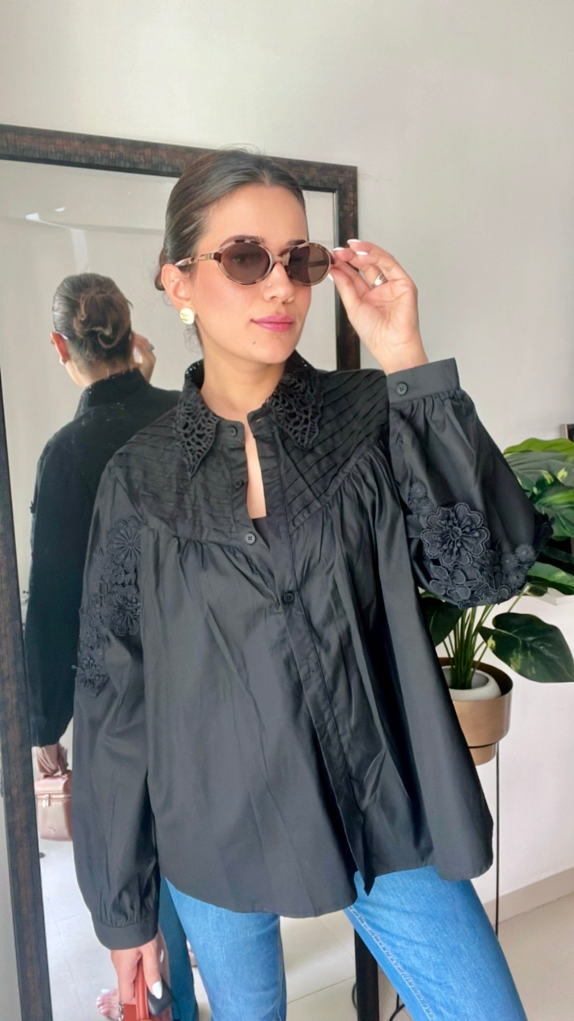 Poplin Lace Eplique Shirt