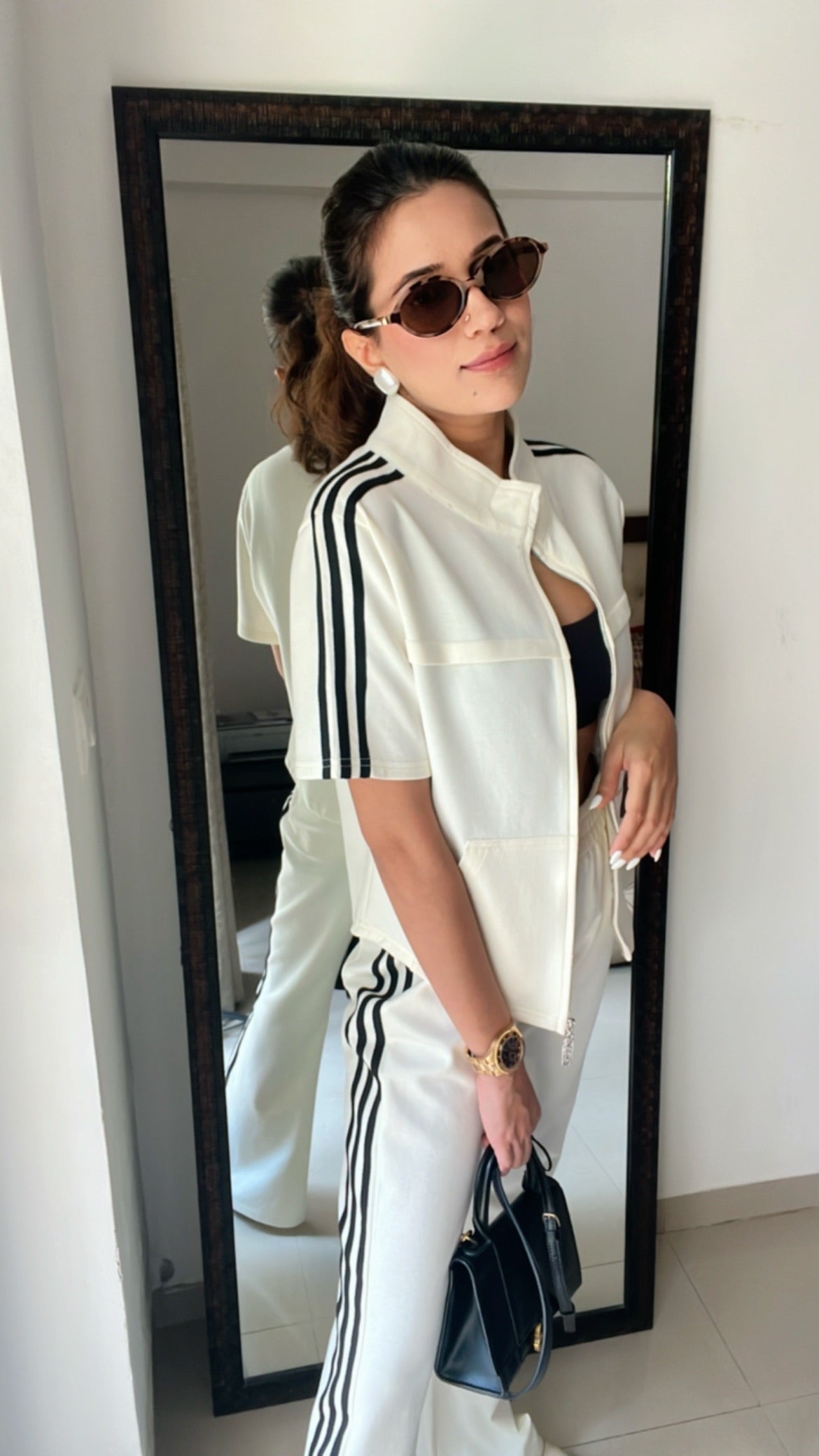 Classic Ivory Lounge Set