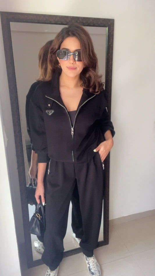 Classic Black Relaxed Lounge Set