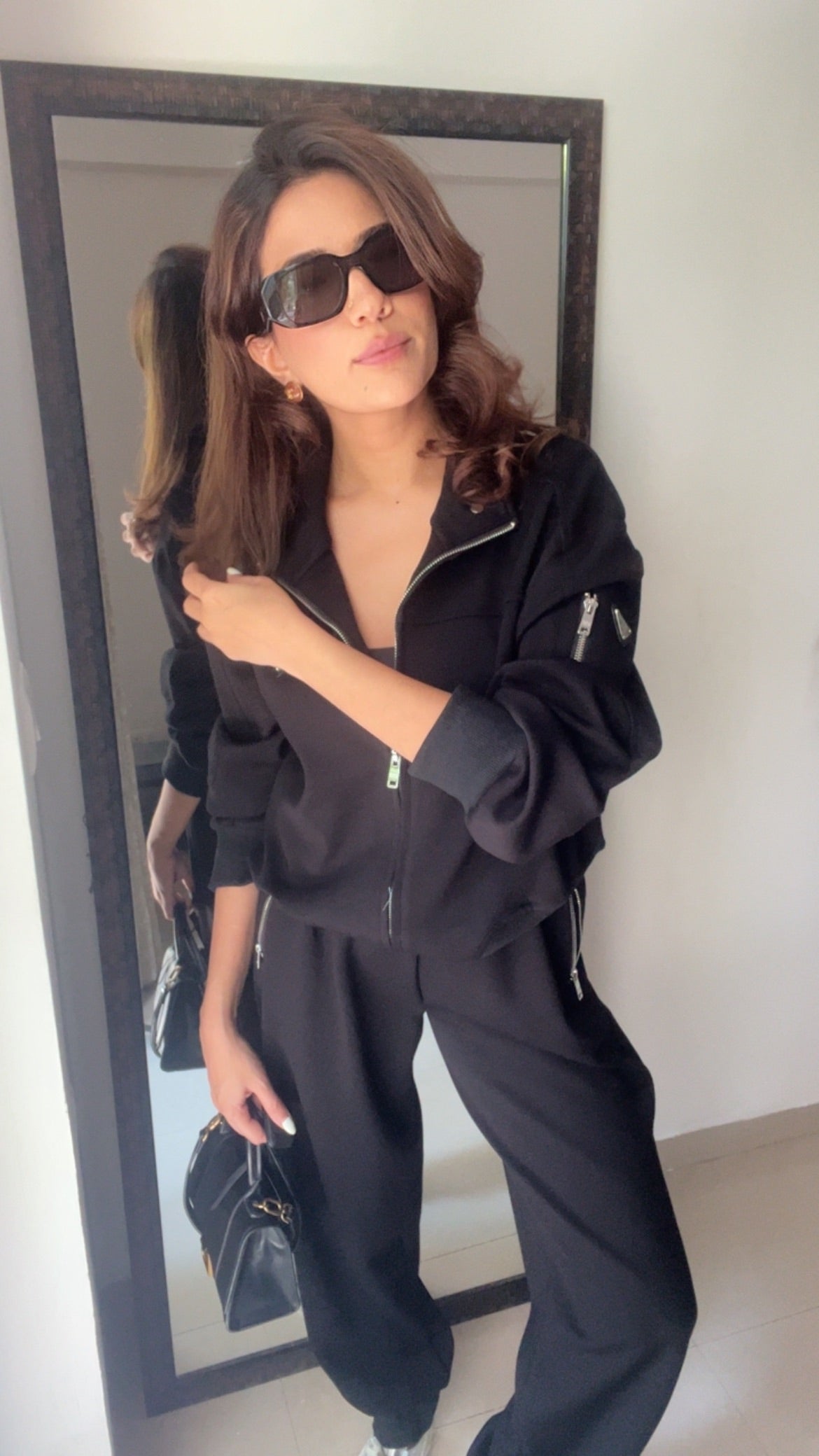 Classic Black Relaxed Lounge Set