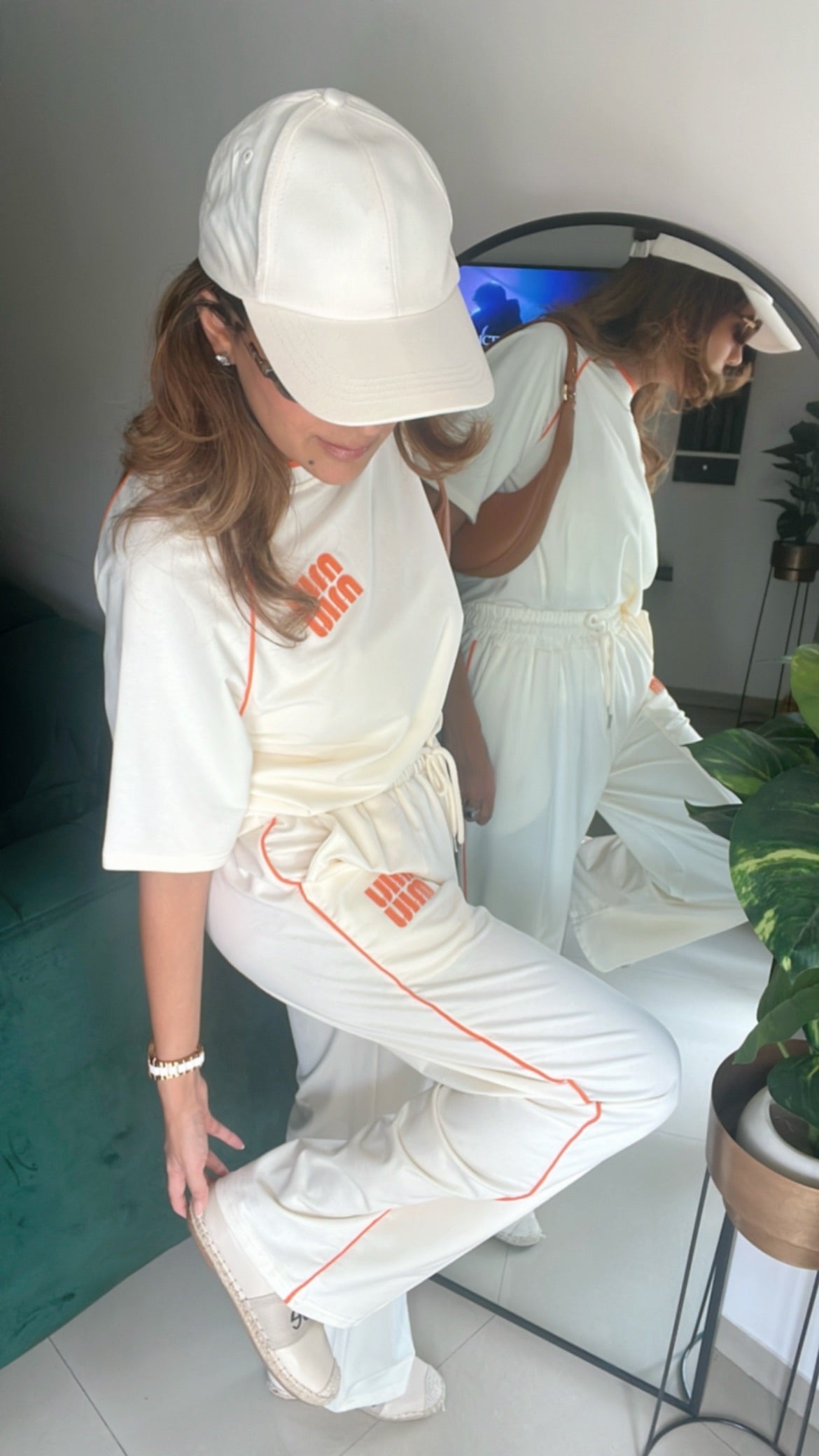 Neon Detailed Travel Lounge Set