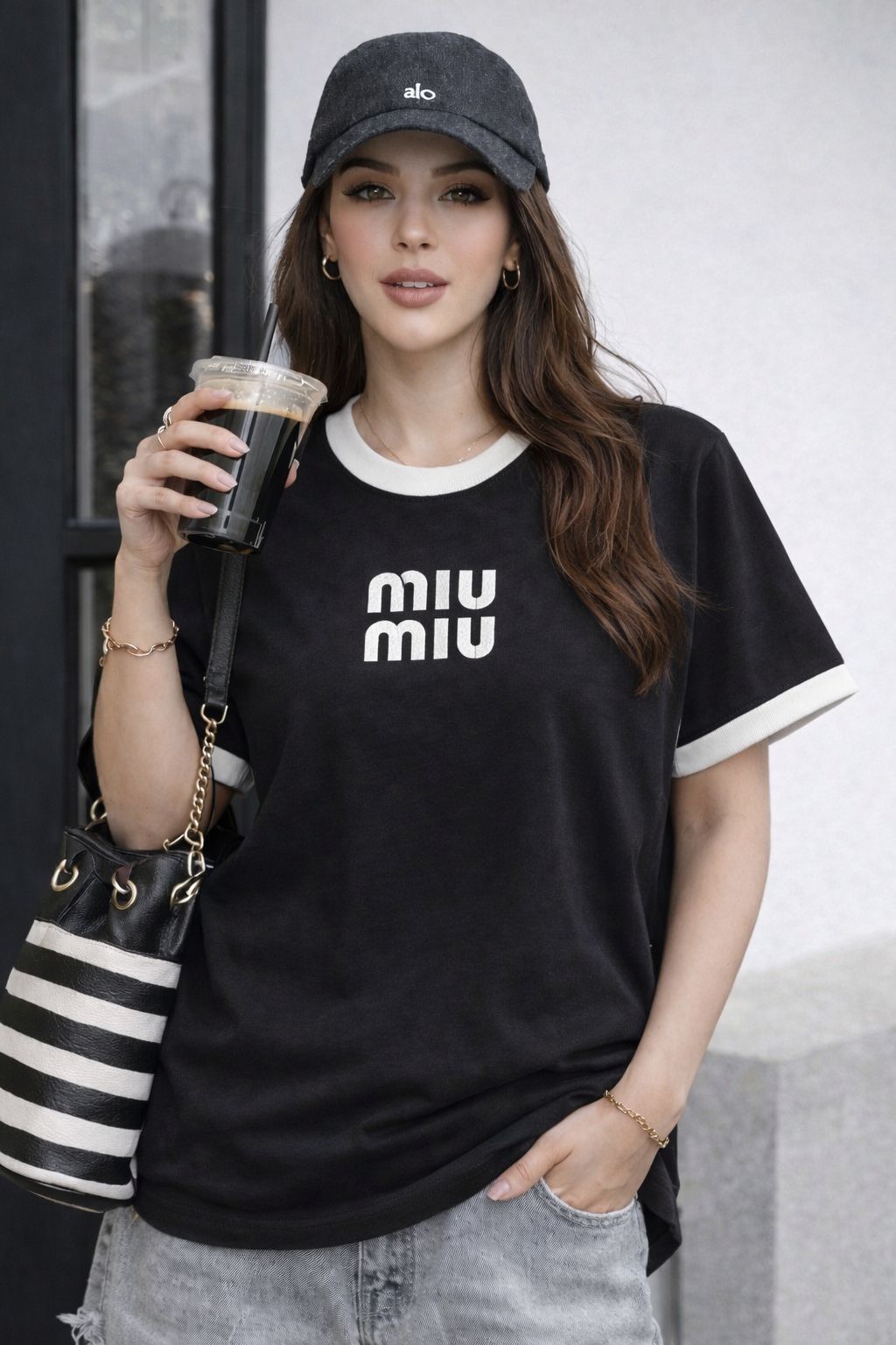 Black Outlined Summer Tee