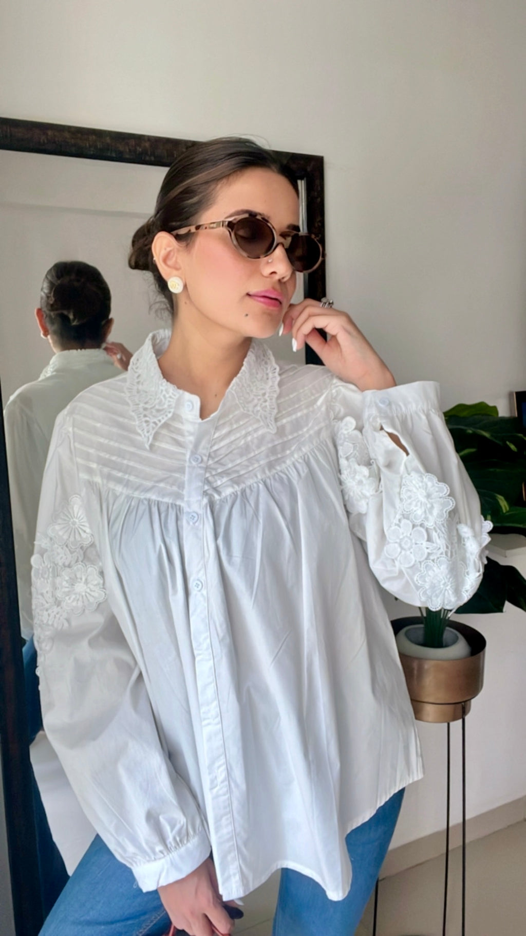 Poplin Lace Eplique Shirt