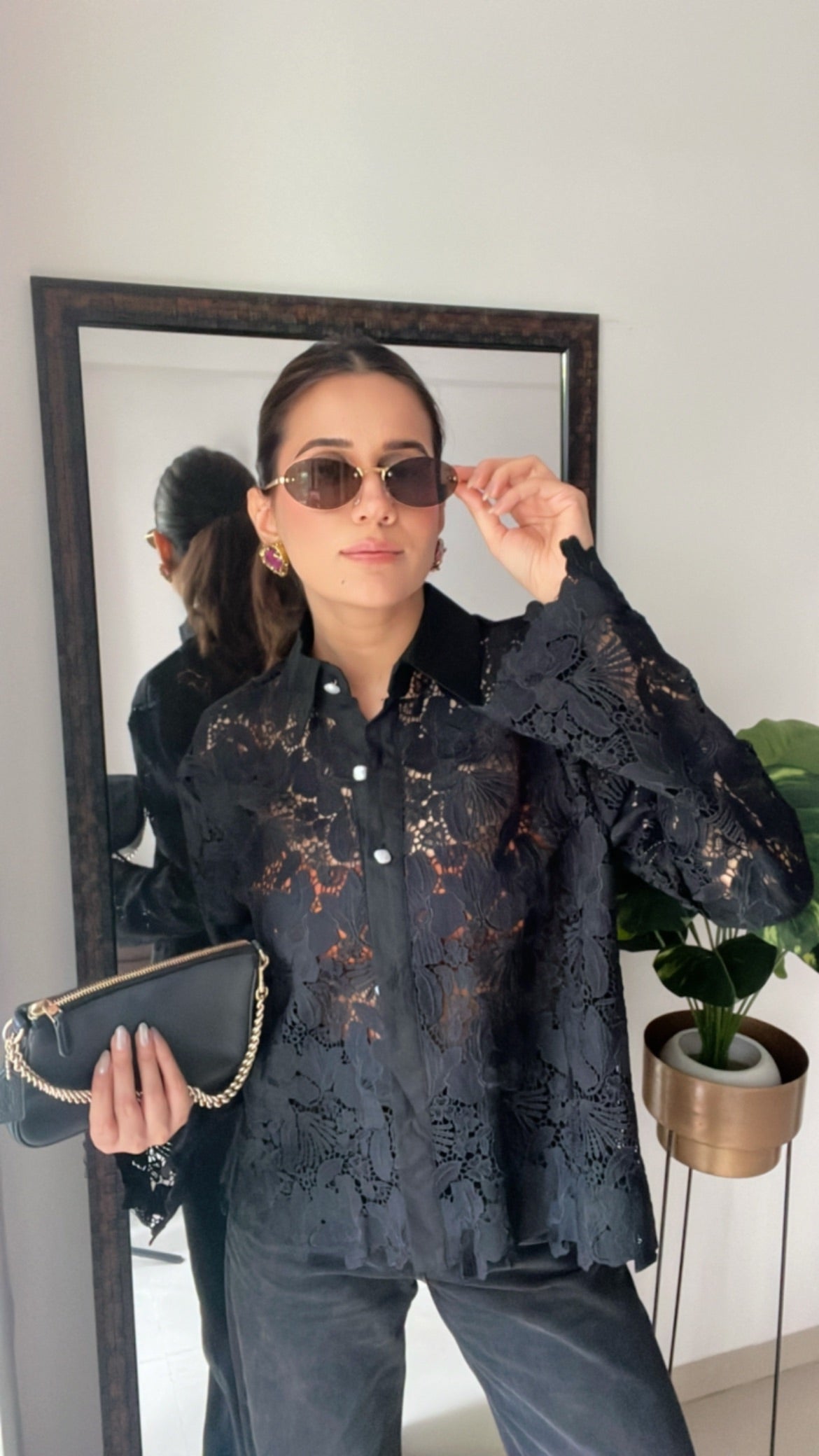 Lace Pearl Buttoned Shirt