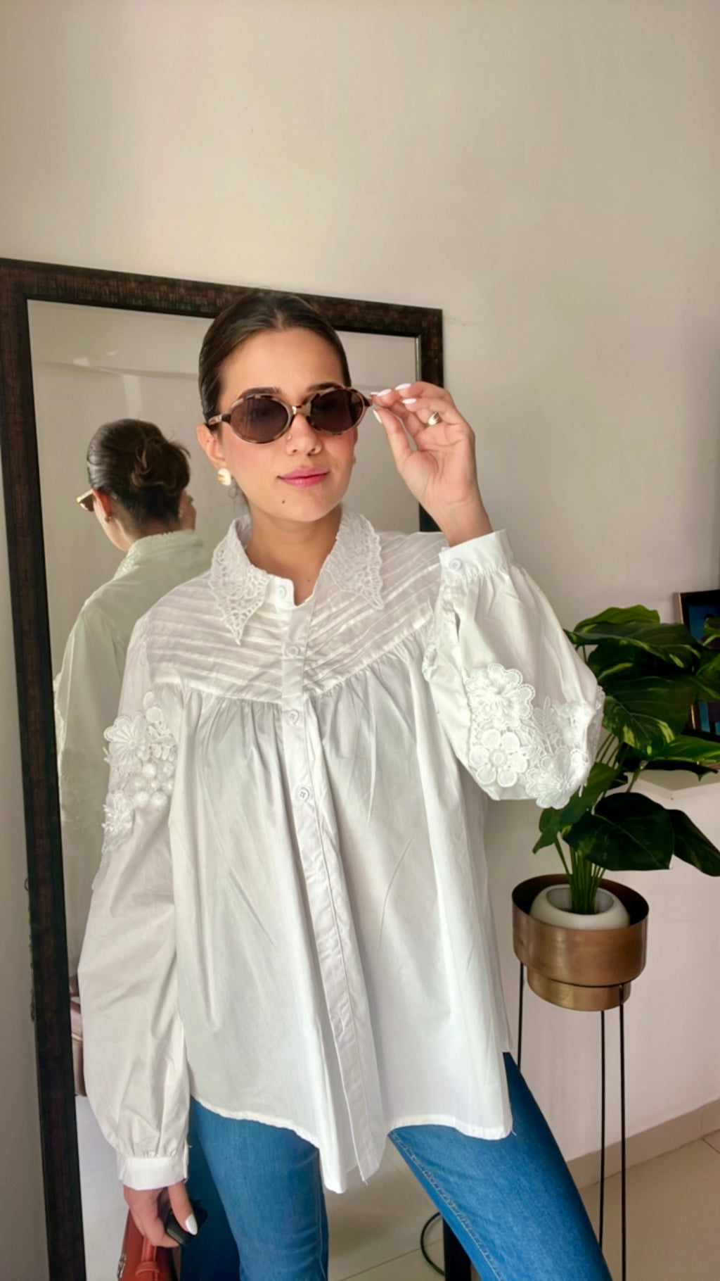 Poplin Lace Eplique Shirt