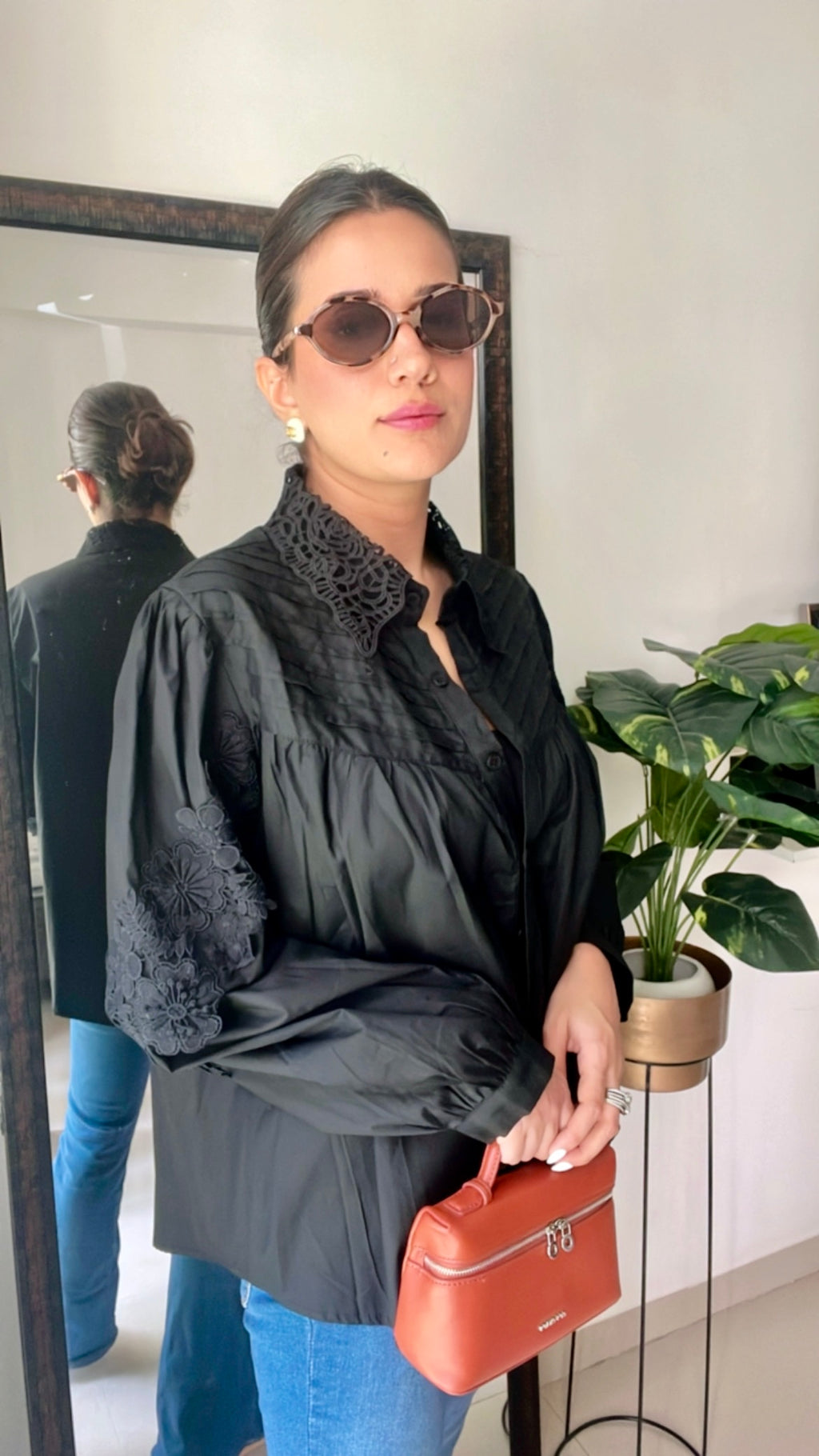 Poplin Lace Eplique Shirt