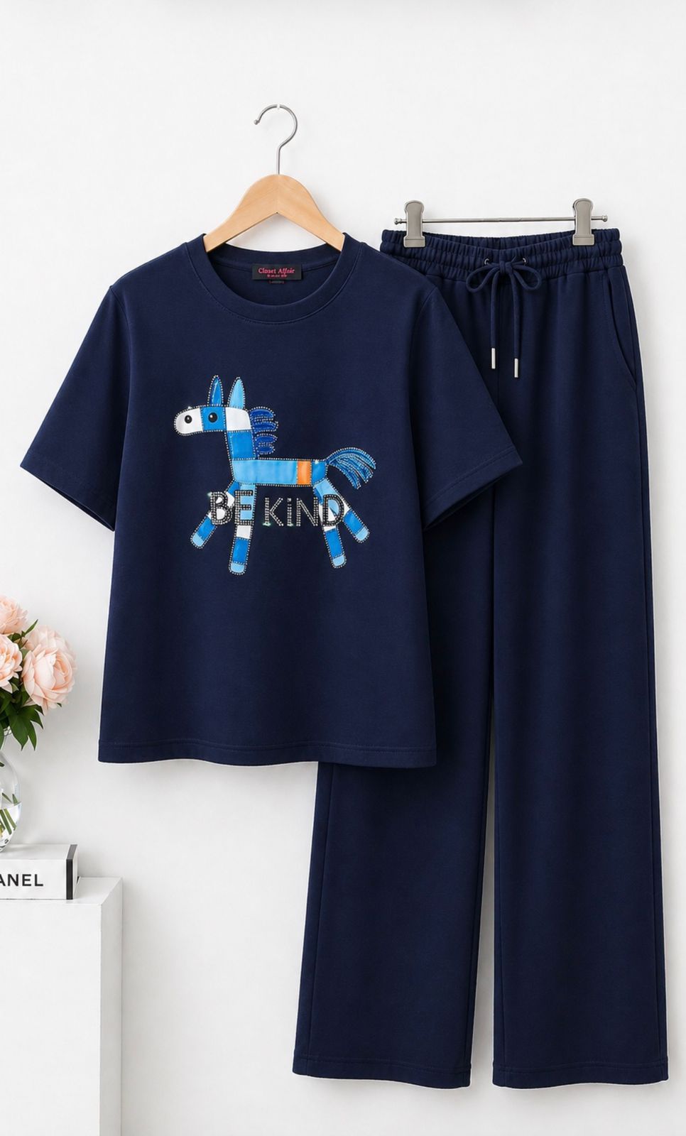 Be Kind Graphic Lounge Set