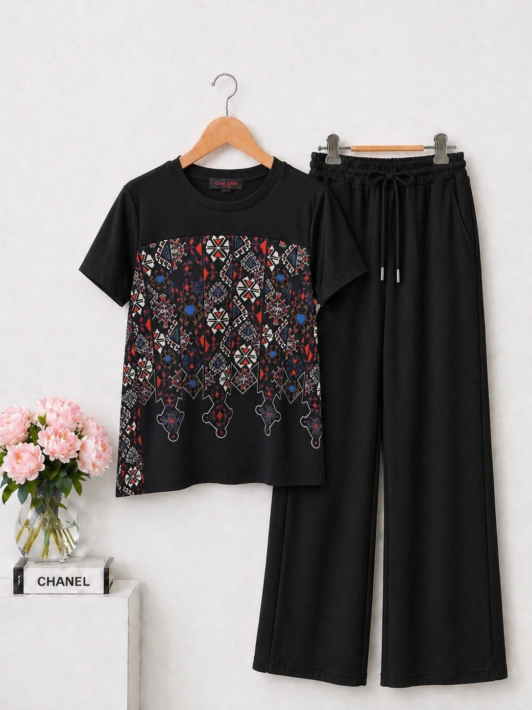 Tribal Motif Black Lounge Set