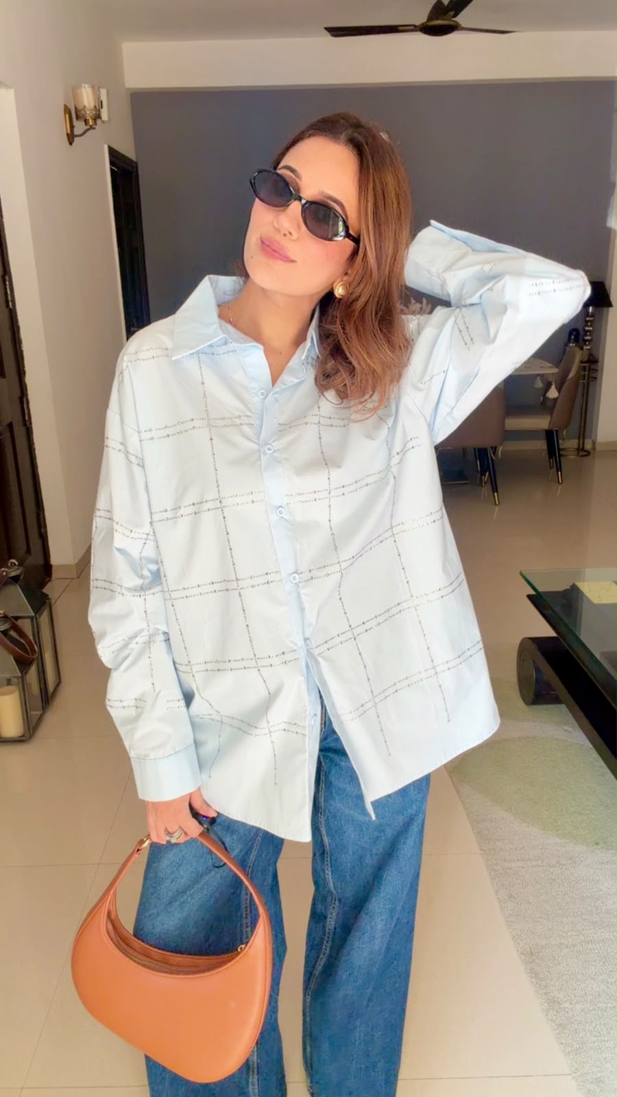 Stone embedded poplin shirt