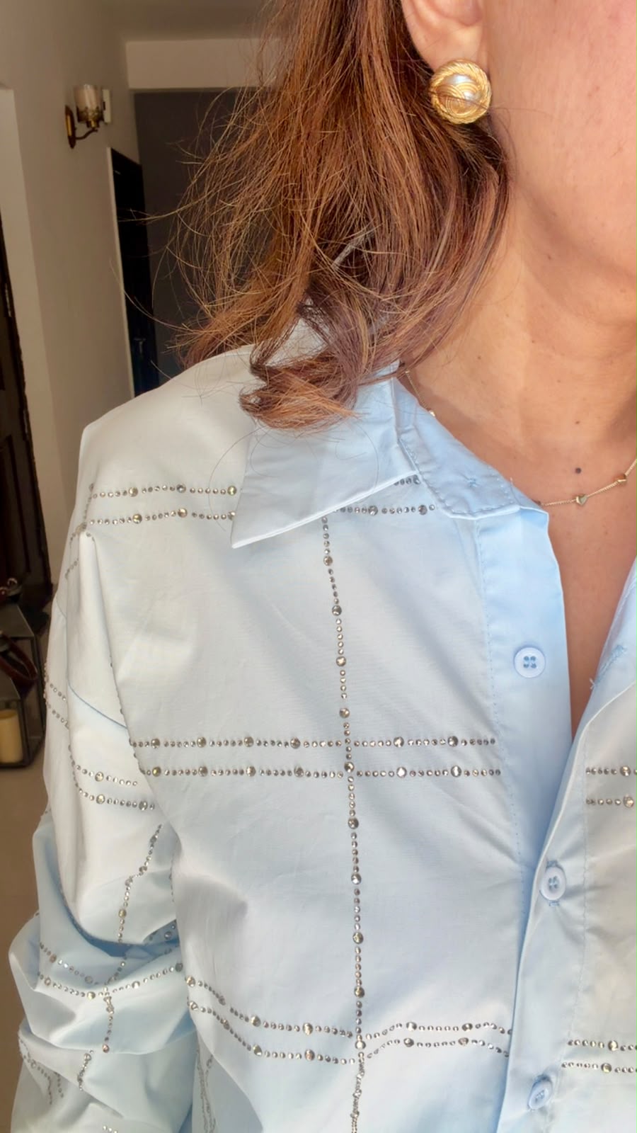 Stone embedded poplin shirt