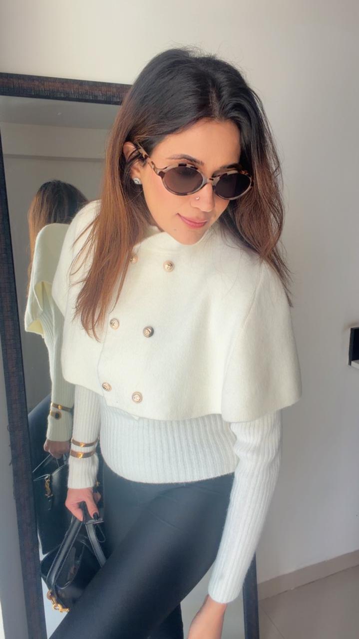 Cape knitted Fall Top