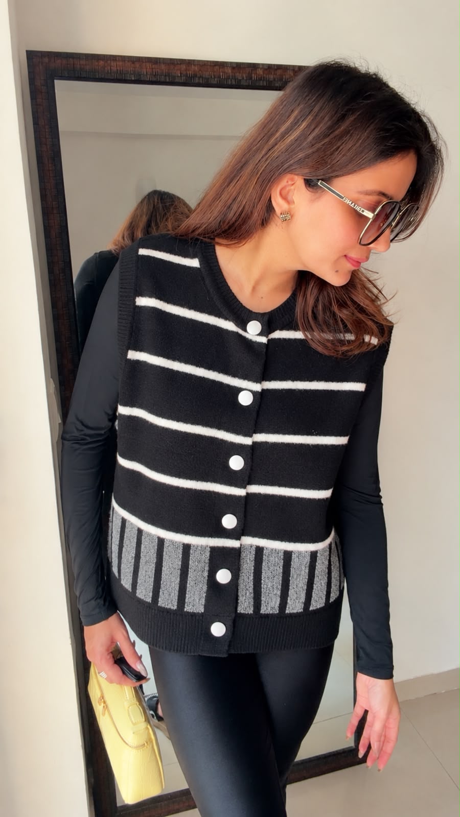 Monochrome knit Fall vest