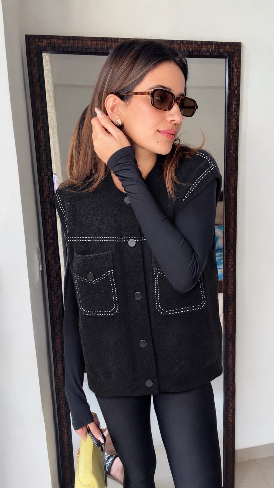 Monochrome knit Fall vest
