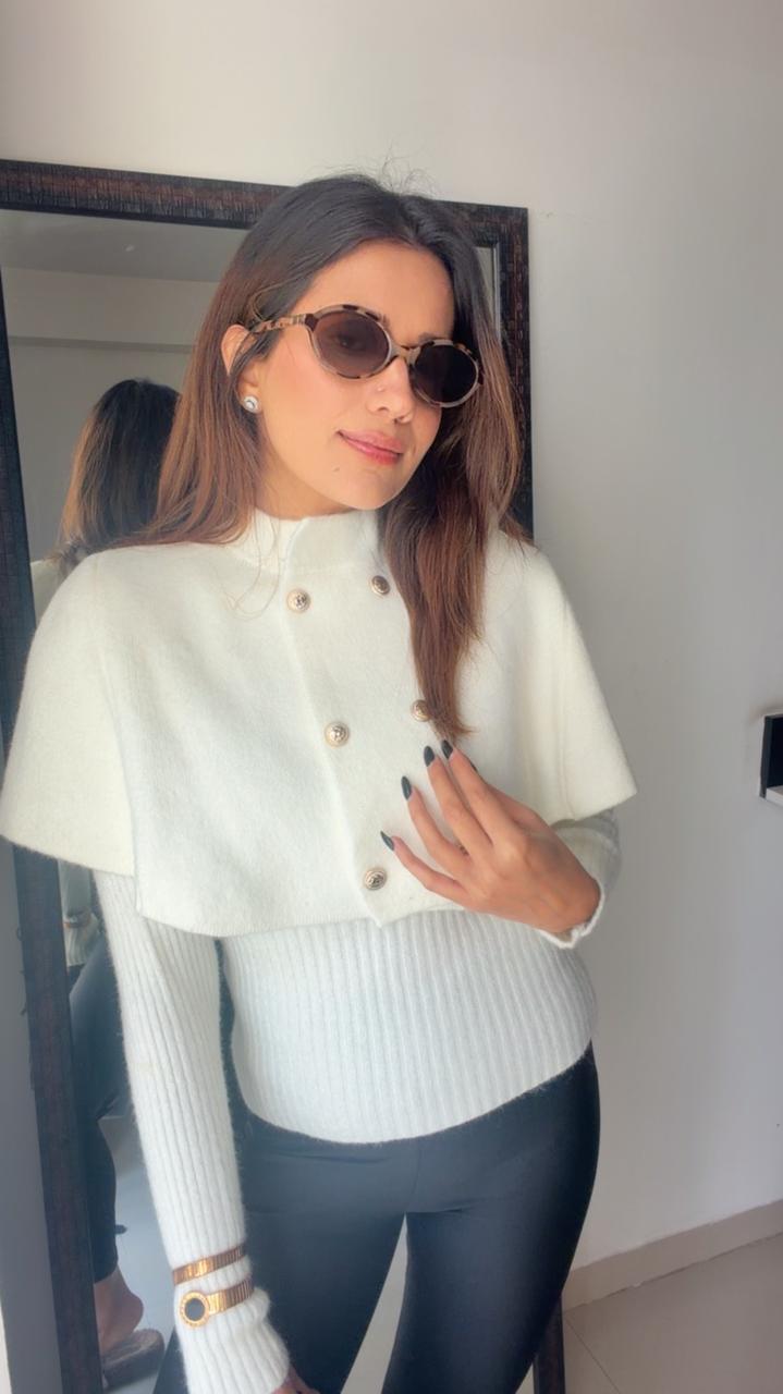 Cape knitted Fall Top