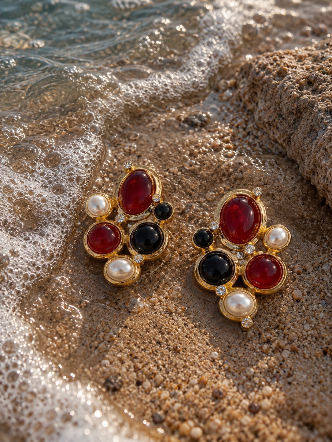 Élan Statement Studs Earrings