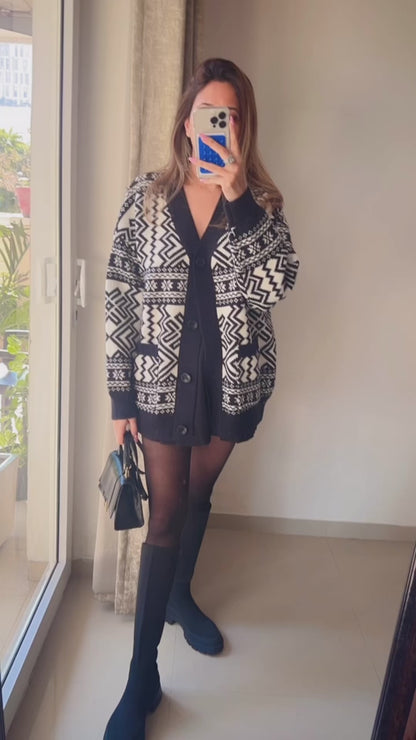 Monochrome Oversized Knit Fall Cardigan
